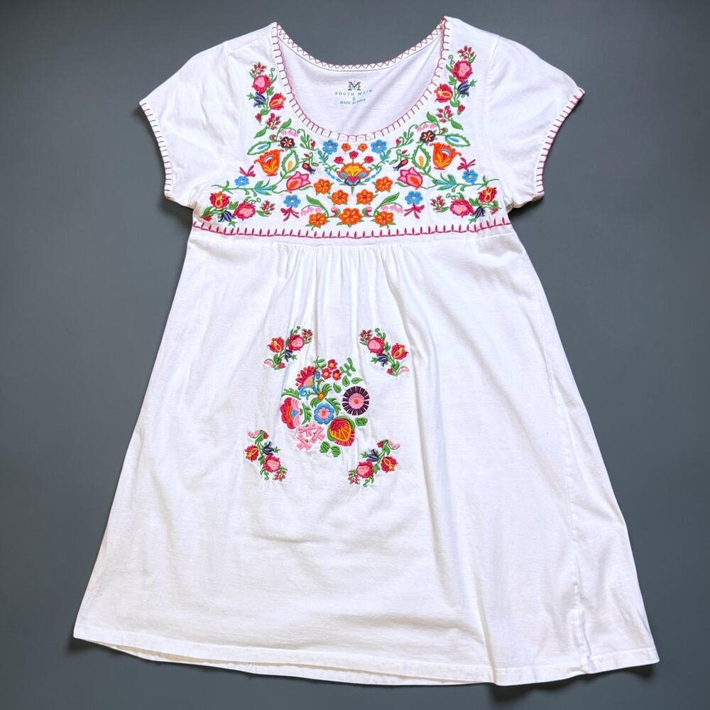 South Main White Babydoll Mini Dress Vibrant Mexican-Style Floral Embroidery S